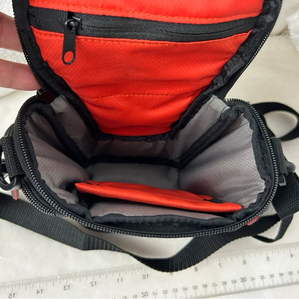 Case Logic Black Travel Camera Bag‎ Orange Piping Small